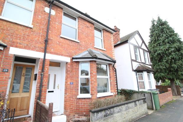 3 bedroom house to rent in camberley for £1,200 per calendar