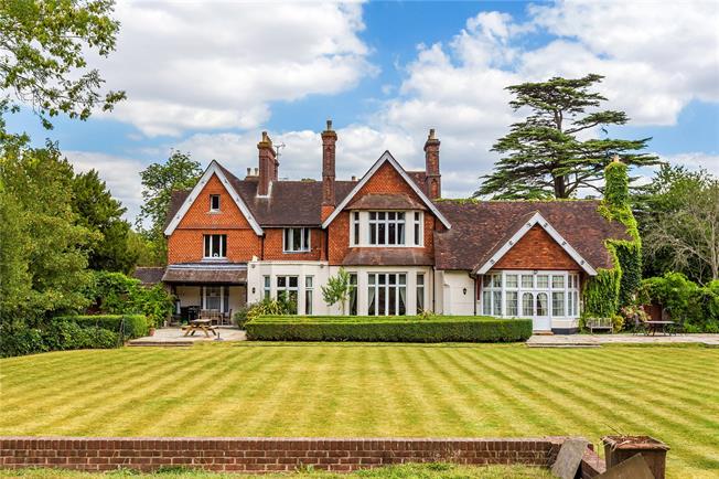 15 bedroom detached house for sale in surrey for offers in